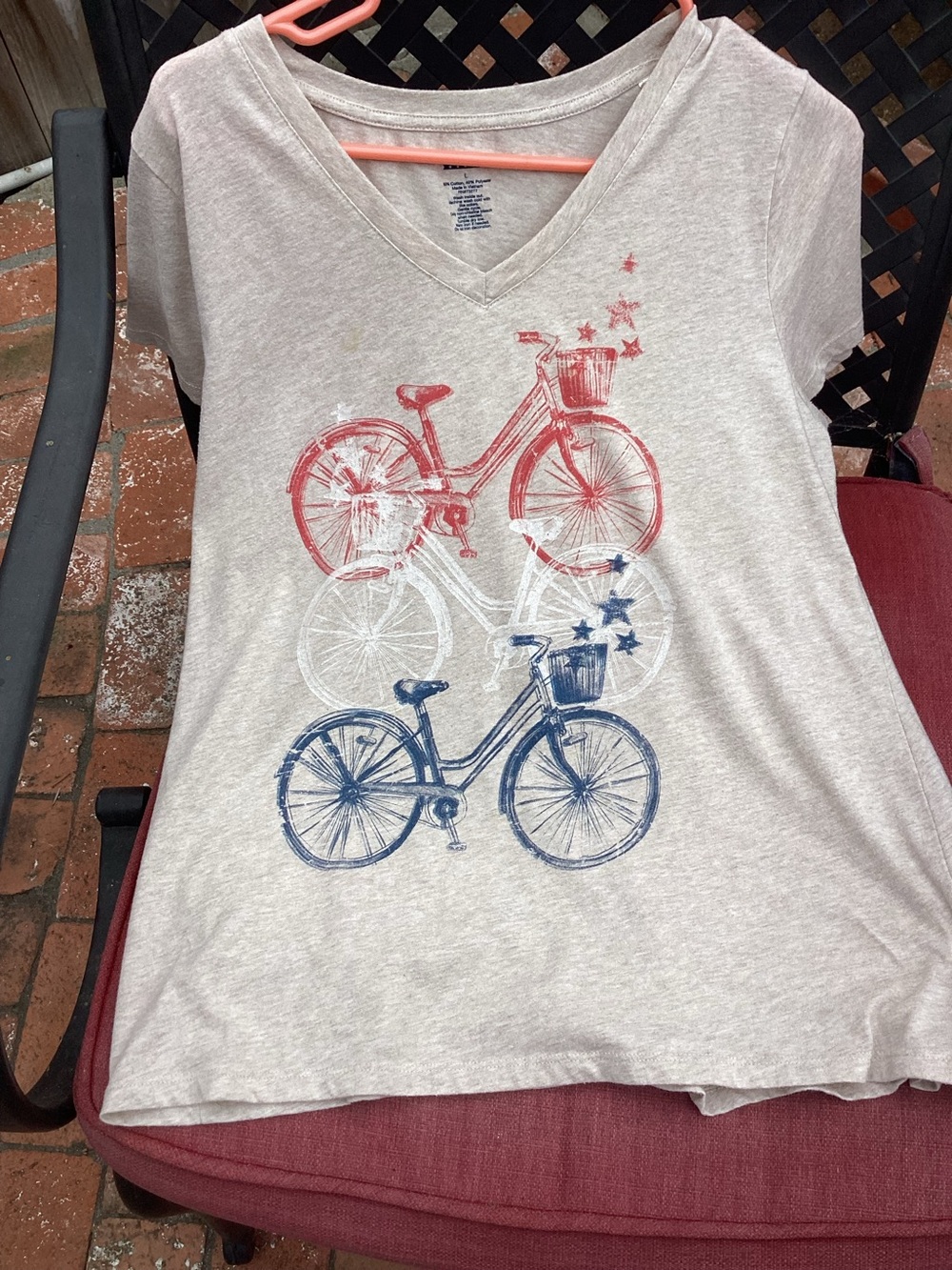 Bicycle, Graphic V Neck,women’s TShirt, Red, White & Blue Bikes, Size Large